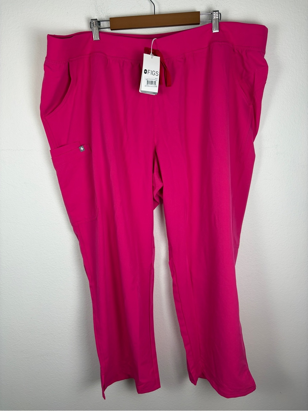 Figs Kade Cargo Scrub Pant Pink with red Draw Women’s 5XL Regular New with Tags